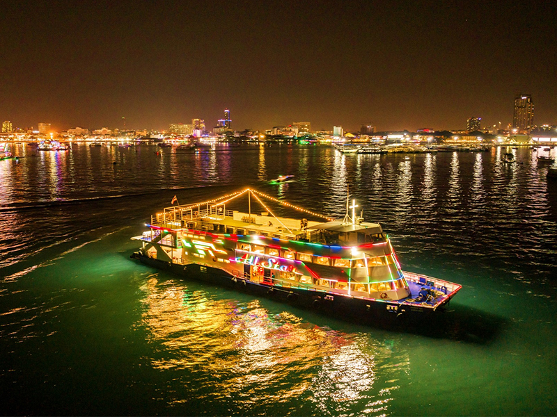 【泰越捷桃園】馬年賀歲曼芭~大象友善體驗營、大城動物園、ALL STAR全明星號、泰式按摩、水上市場、網美咖啡廳5+1日
