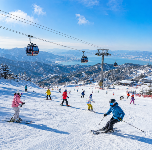 瑞雪飛舞釜山5日~伊甸園滑雪場、HILL SPA汗蒸幕、草莓農場採果