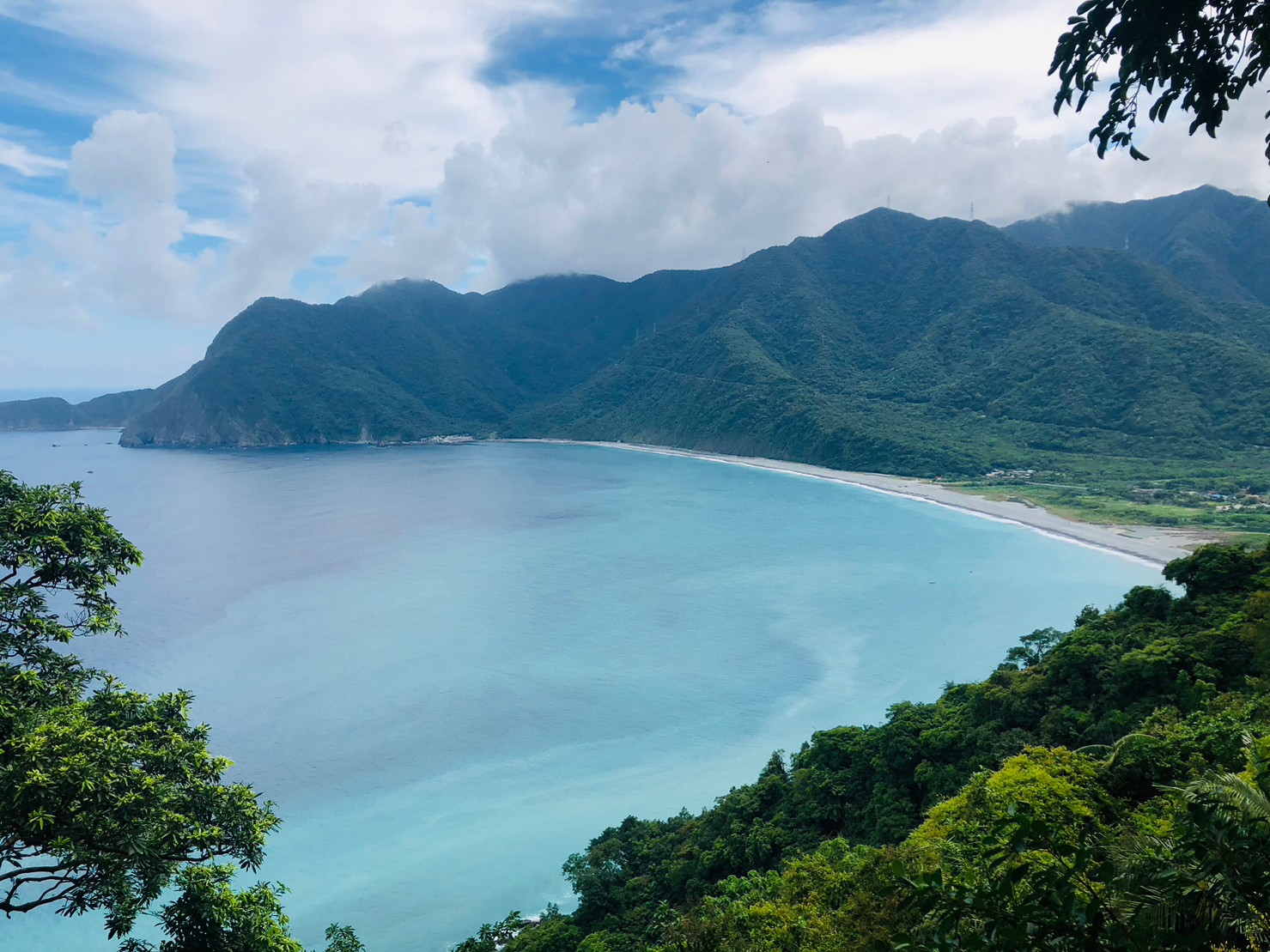 蘇花開路先鋒爺廟欣賞粉鳥林海灣美景