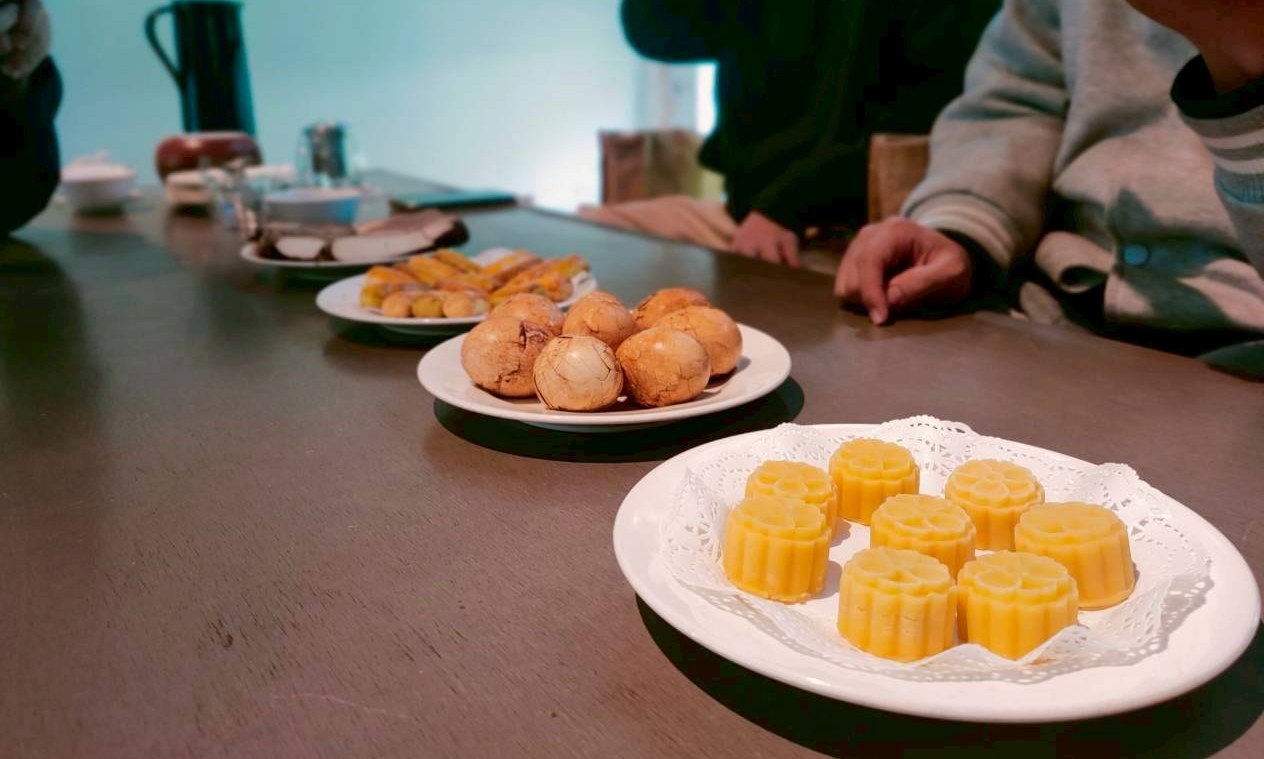 品茗沖泡 在地點心